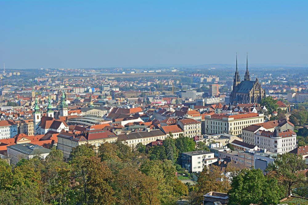 Brno je živé moravské město, kde se snoubí historie, kultura a moderní architektura.