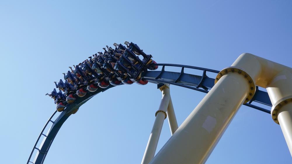 Lunapark Sowiński je oblíbený polský zábavní park plný atrakcí pro všechny věkové skupiny.